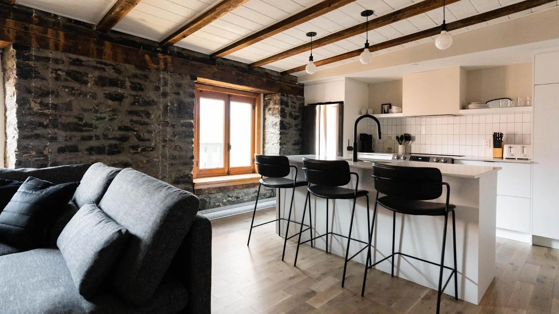 Maison Place Royale By Luxury In Transit Montreal 4*,
