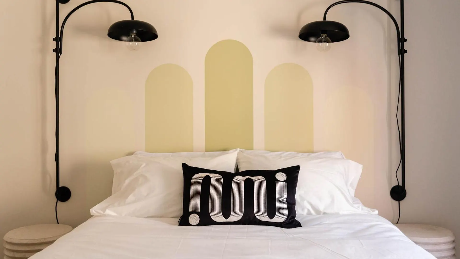 Maison Place Royale By Luxury In Transit Montreal Aparthotel