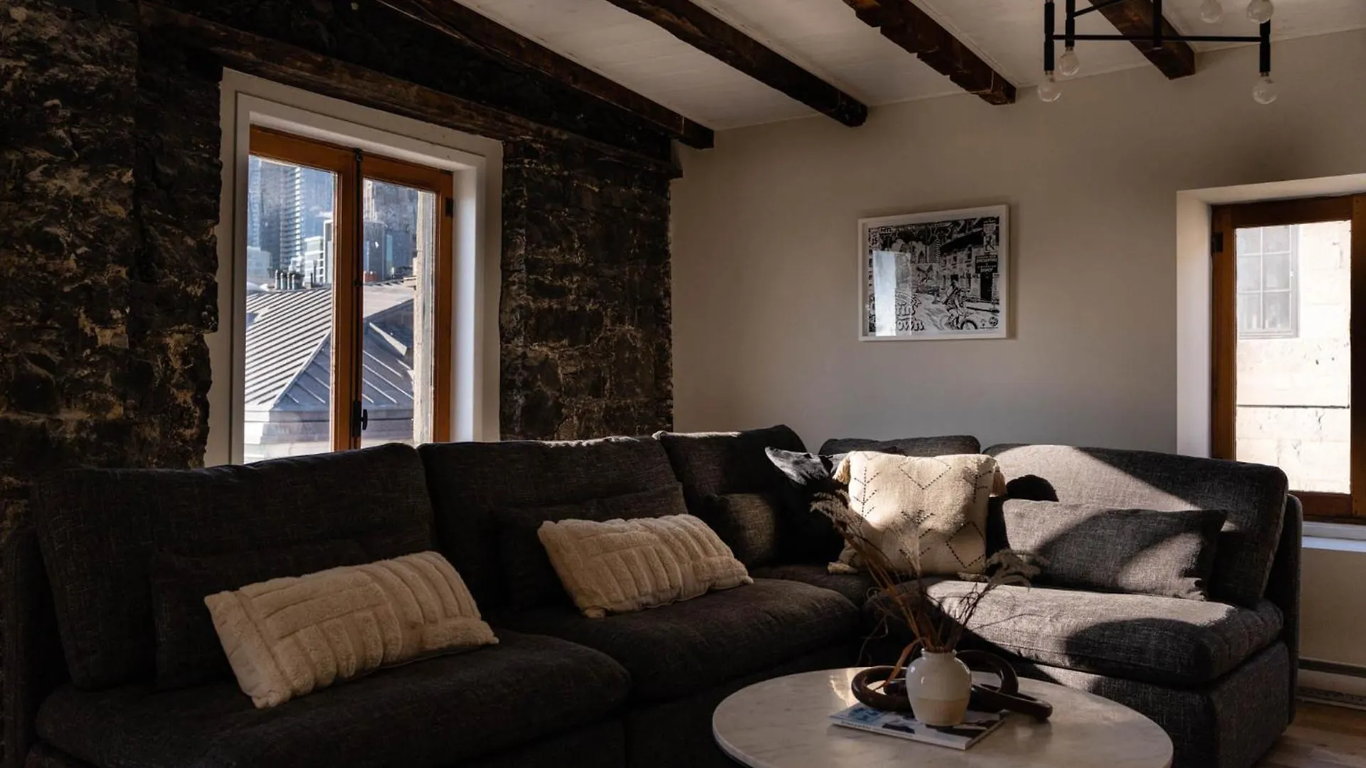 Maison Place Royale By Luxury In Transit Montreal